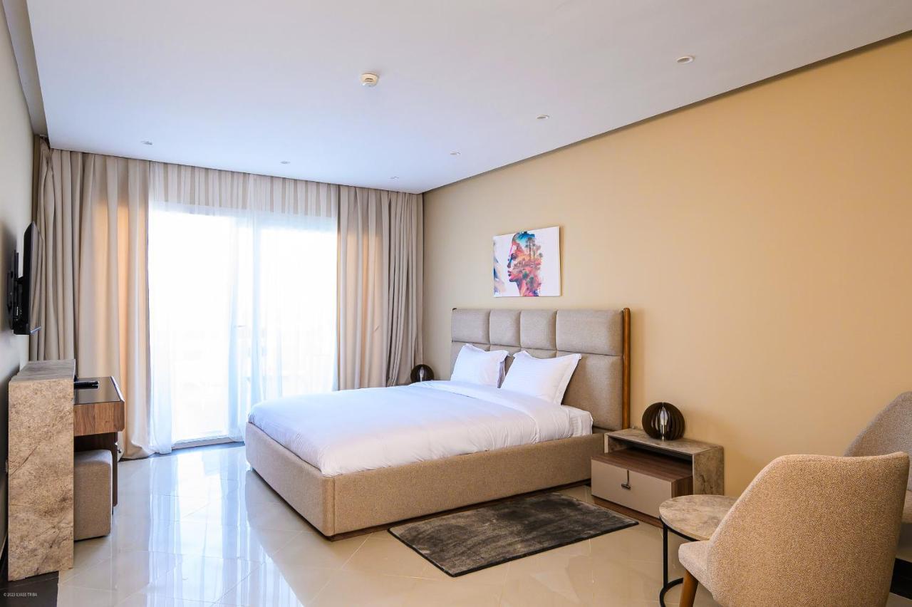 Hotel Playa Del Pacha 4*